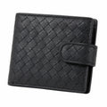 Portafoglio da uomo 12 x 10 x 2 cm in similpelle nera intrecciata con chiusura a linguetta